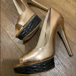 Boutique 9 Copper Metallic Heels (Size 9 1/2)